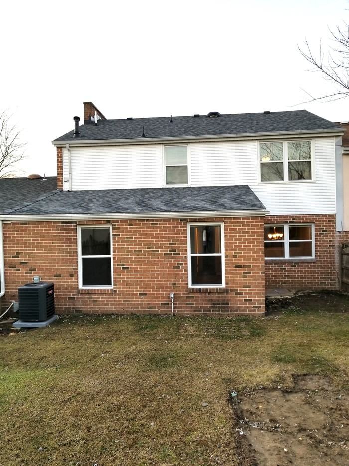 1702 Heather Pl - Photo 2 of 18