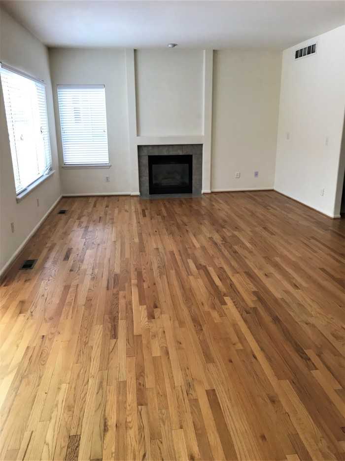 9044 Edgewood St - Photo 3 of 15