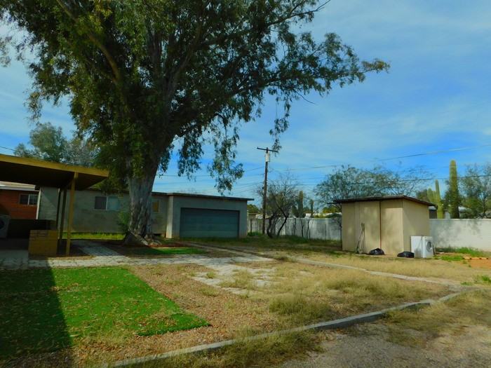 4131 East 5th Street - Photo 2 of 19