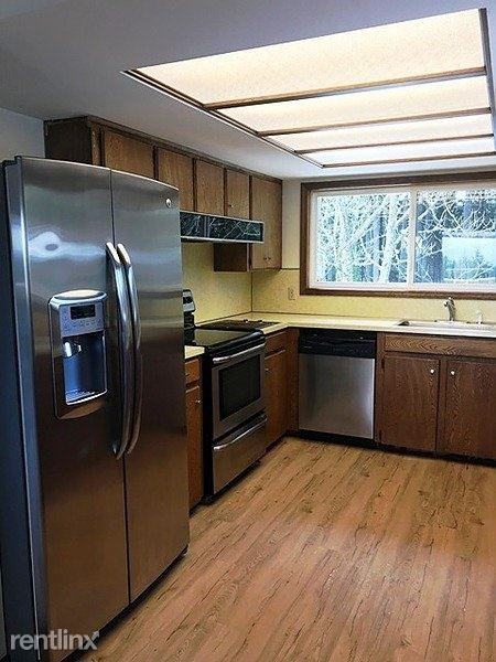 30700 SW Heater Rd - Photo 2 of 4