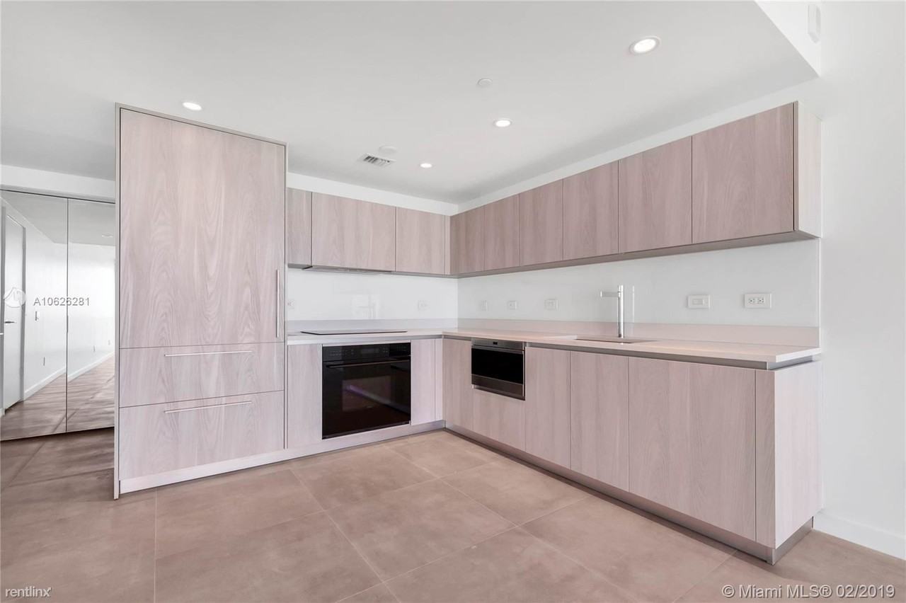 3131 NE 7th Ave - Photo 2 of 29