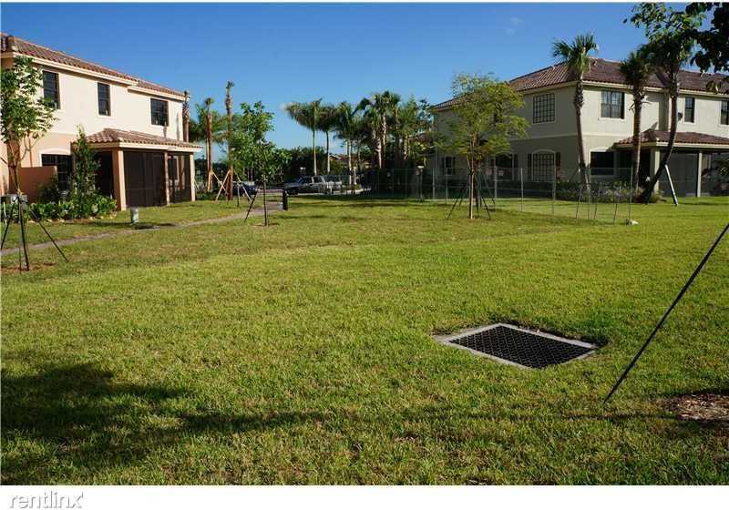 13023 Riverwalk Circle South #13023 - Photo 3 of 12