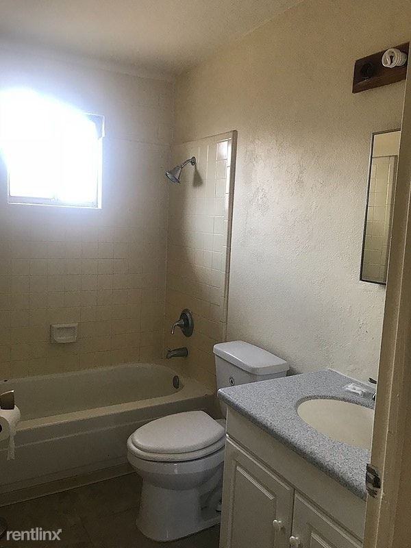 1326 W Sonora St - Photo 2 of 7