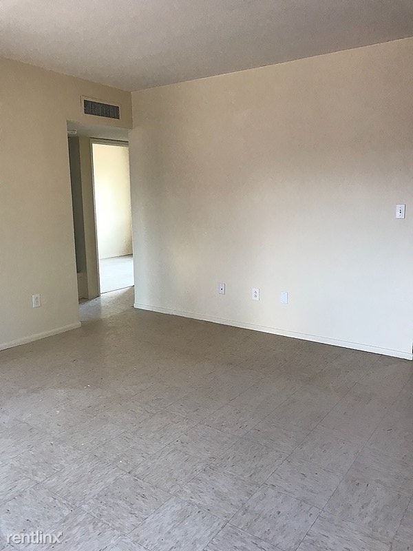 1326 W Sonora St - Photo 3 of 7