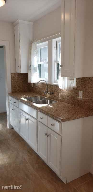 867 E Elizabeth St - Photo 2 of 20