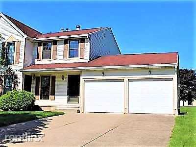 Eastwood Glen Condominium Community - Photo 3 of 43