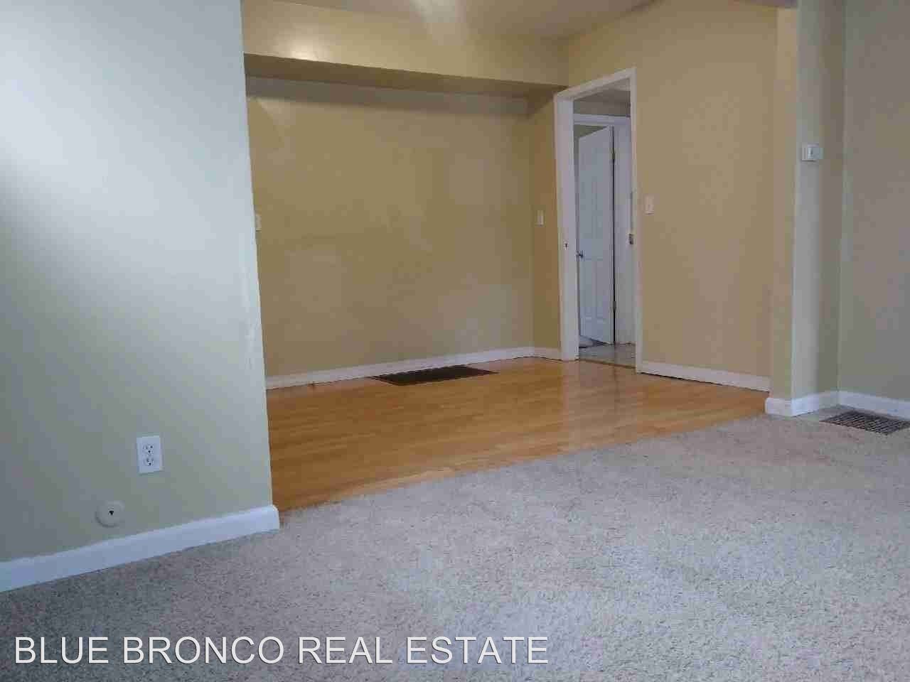 8413 Robinson St - Photo 2 of 19