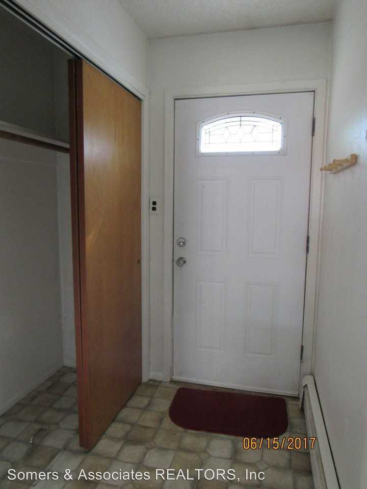 150 B St - Photo 3 of 14