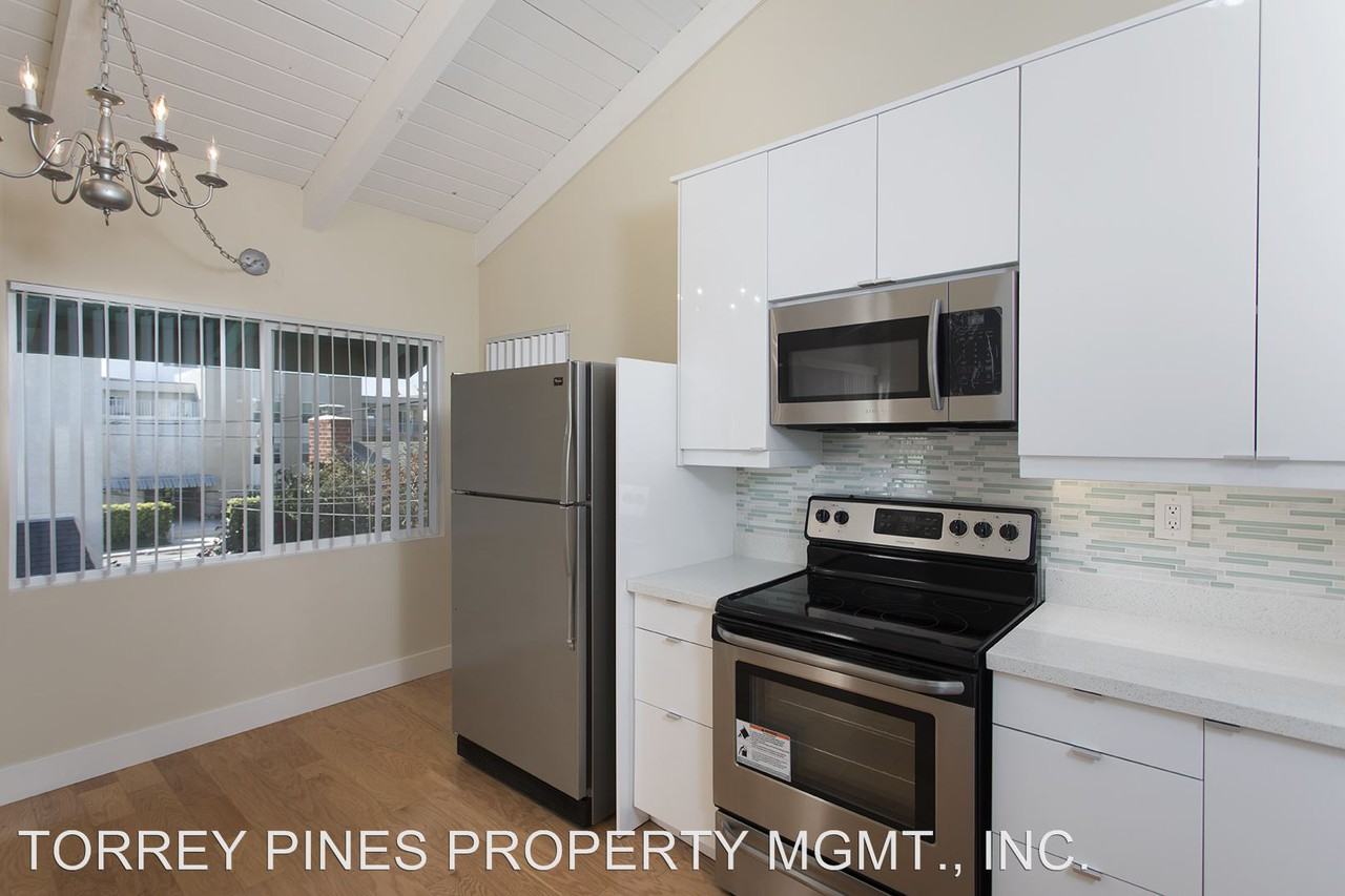 3729, 3731 & 3733 Riviera Drive - Photo 3 of 9