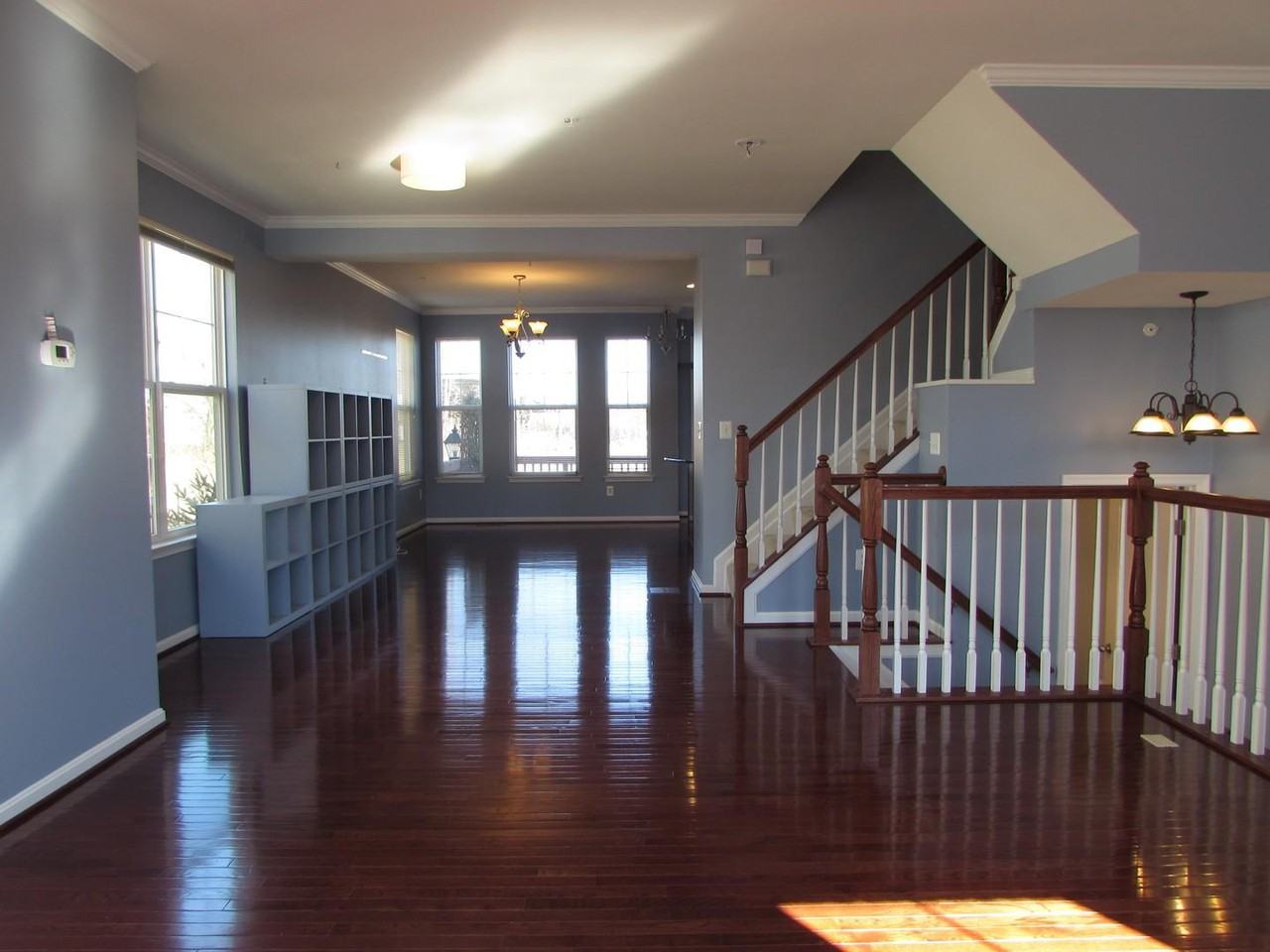 424 Ava Way Northeast - Photo 3 of 21