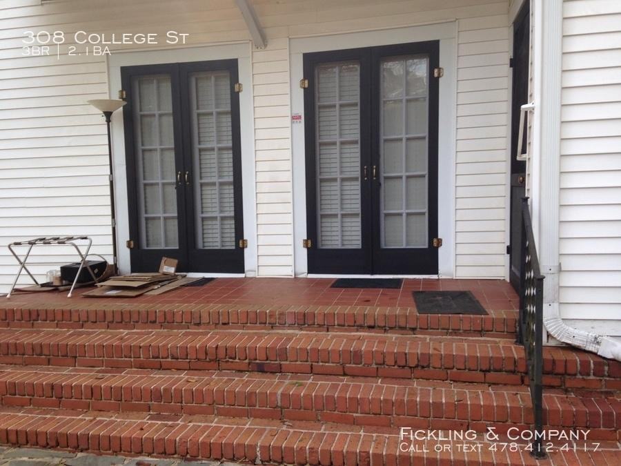 308 College St - Photo 3 of 46