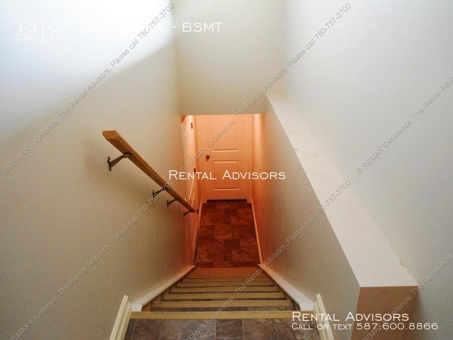 13107 109 Ave NW - Photo 2 of 11