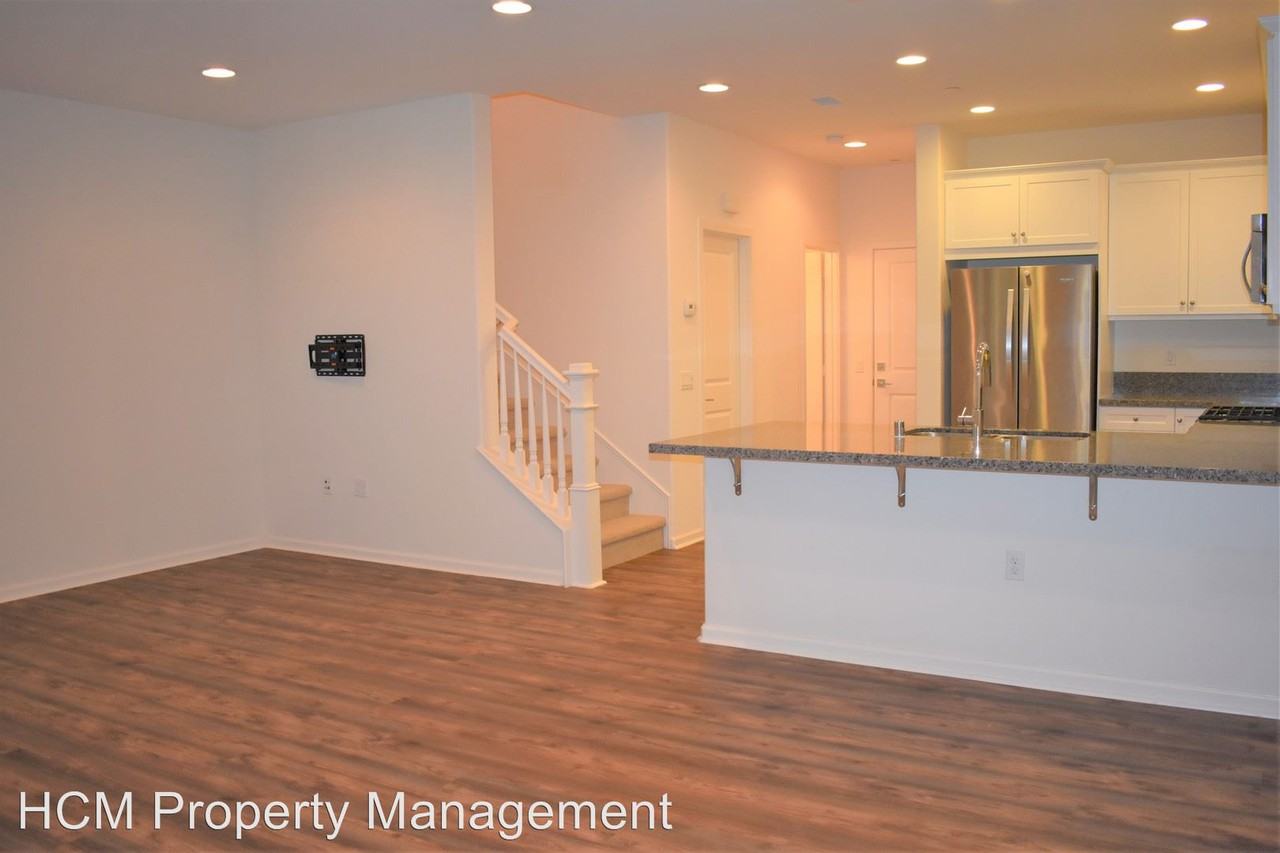 203 El Paseo - Photo 2 of 17