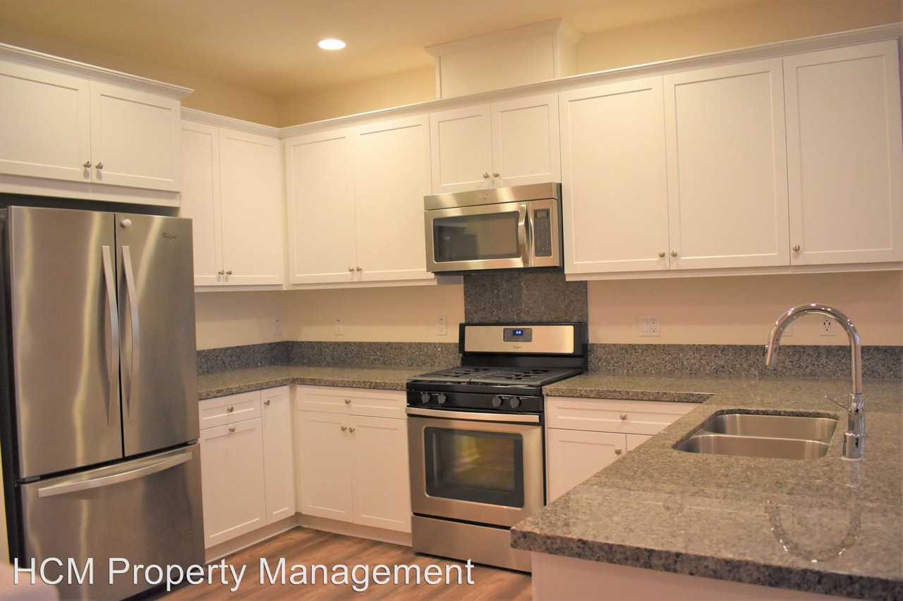 203 El Paseo - Photo 3 of 17