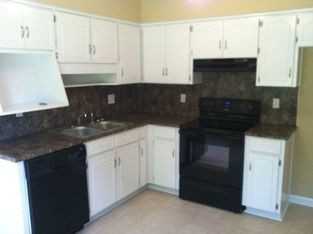 136 Lee Rd 942 - Photo 2 of 7