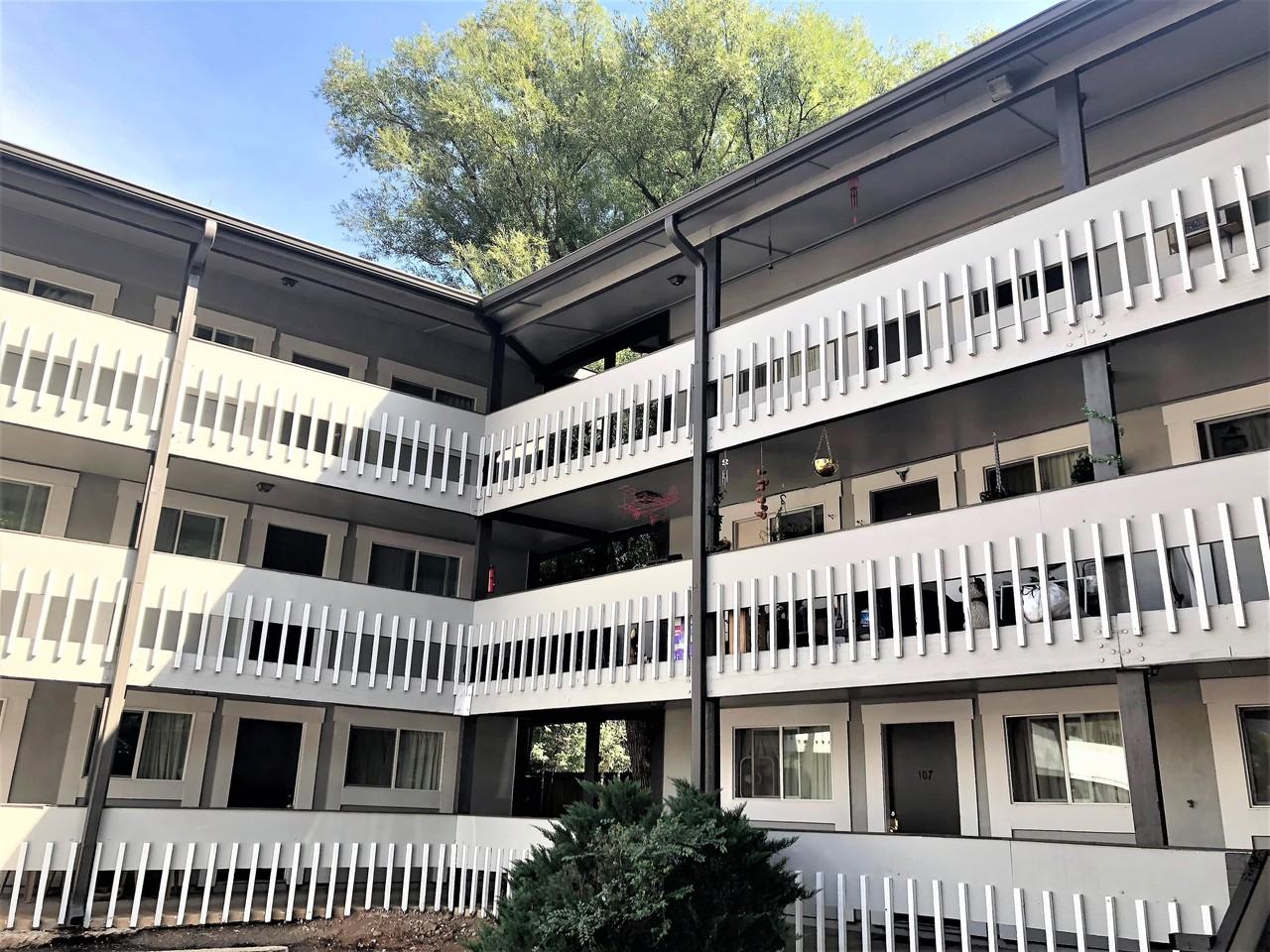 WILLOW CREEK - Photo 2 of 5