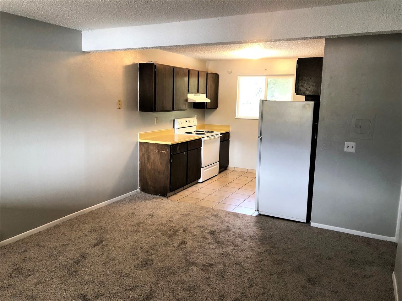 WILLOW CREEK - Photo 3 of 5