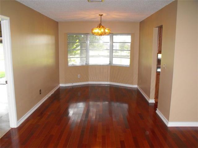 5511 SW 164th Terrace - Photo 2 of 8