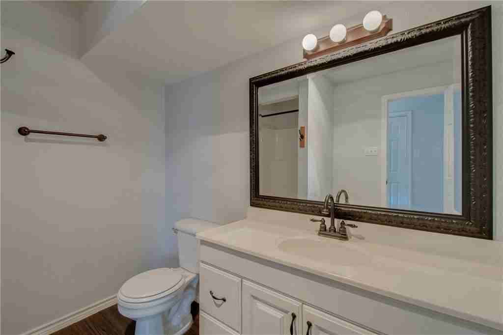 402 Harbin Ave - Photo 2 of 8