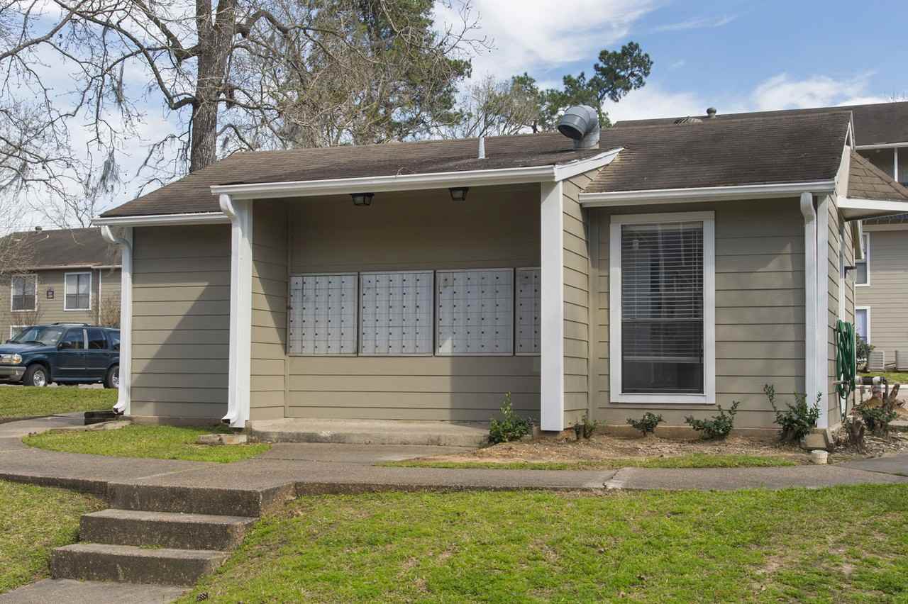 Riverwalk Apartments - Photo 7 of 50