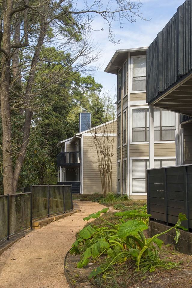 Riverwalk Apartments - Photo 6 of 50