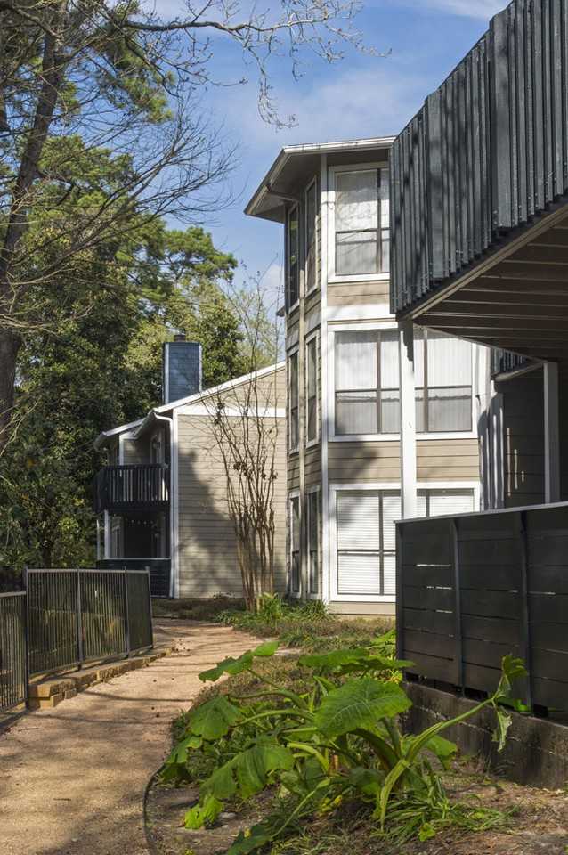 Riverwalk Apartments - Photo 7 of 50