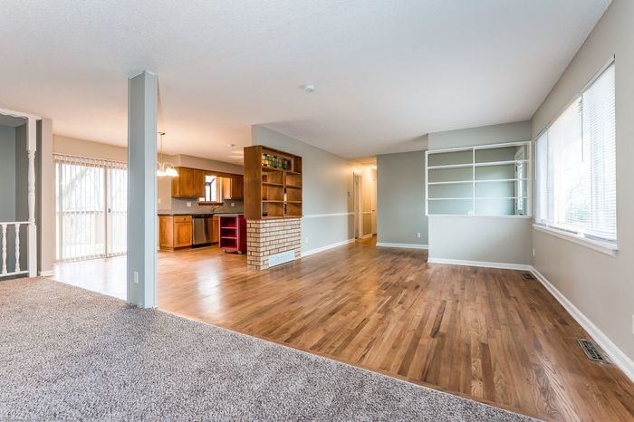 343 NW Woodland Rd - Photo 2 of 7
