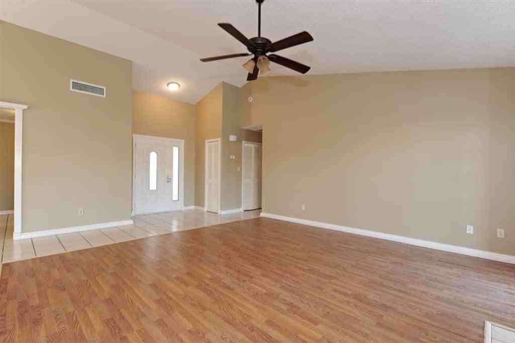 6509 W Longboat Blvd - Photo 2 of 23