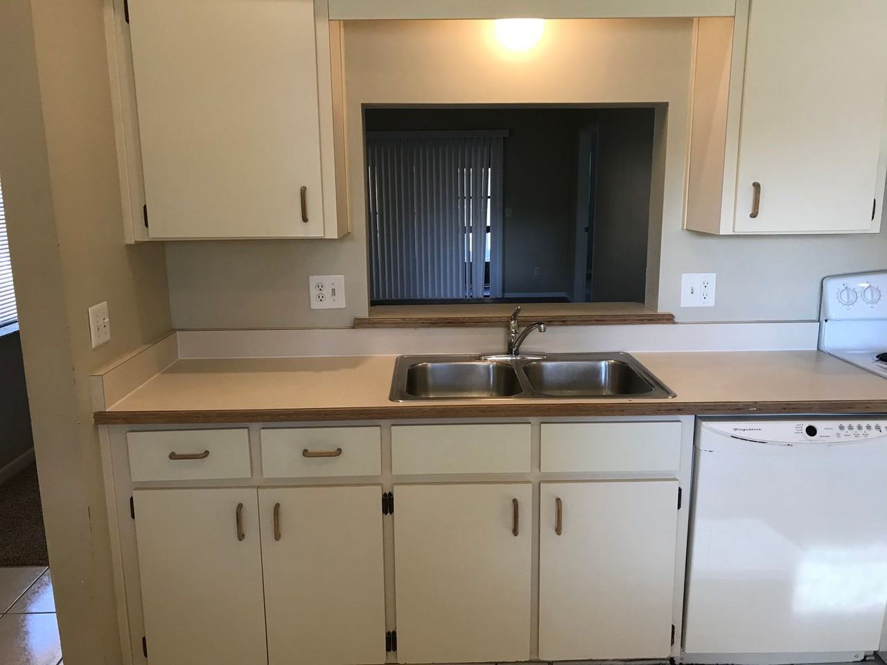 10559 Cresto Delsol Cir - Photo 2 of 9