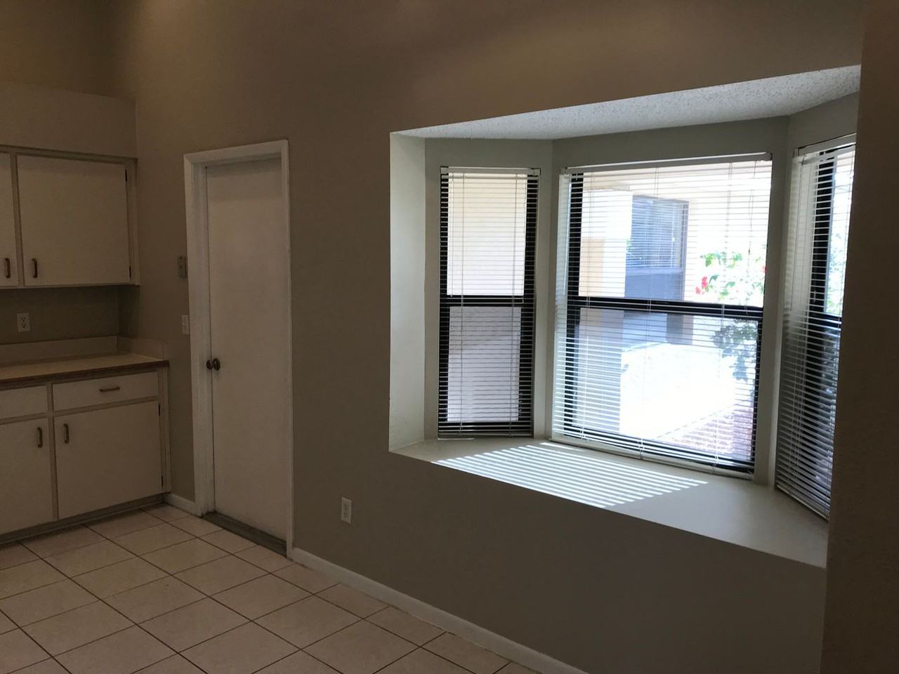 10559 Cresto Delsol Cir - Photo 3 of 9