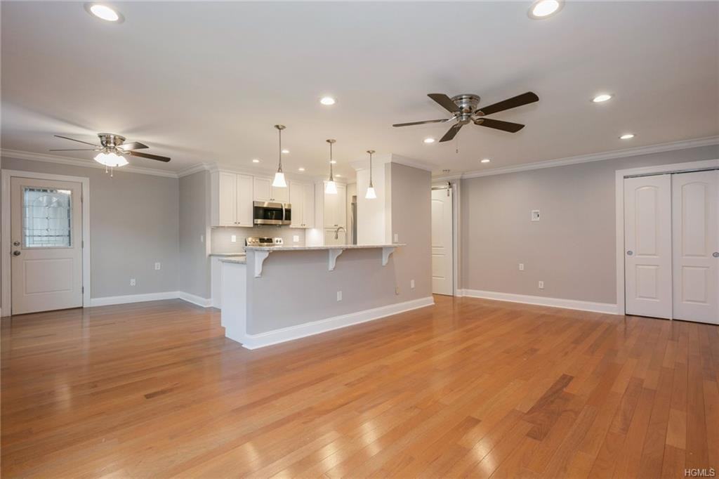 967 Sierra Vista Ln, Valley Cottage, NY 10989 1 Bedroom Apartment for