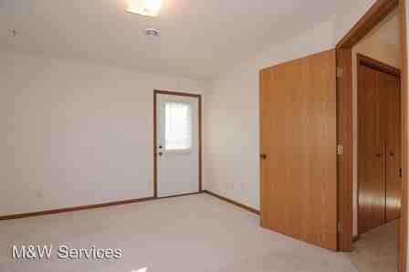 N 8th St - Photo 3 of 15