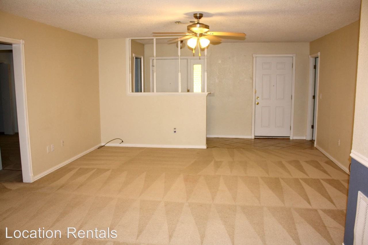 2725 94th St - Photo 2 of 9