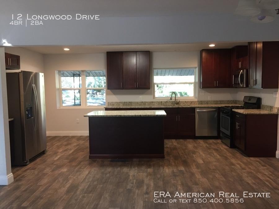 12 Longwood Dr - Photo 2 of 25