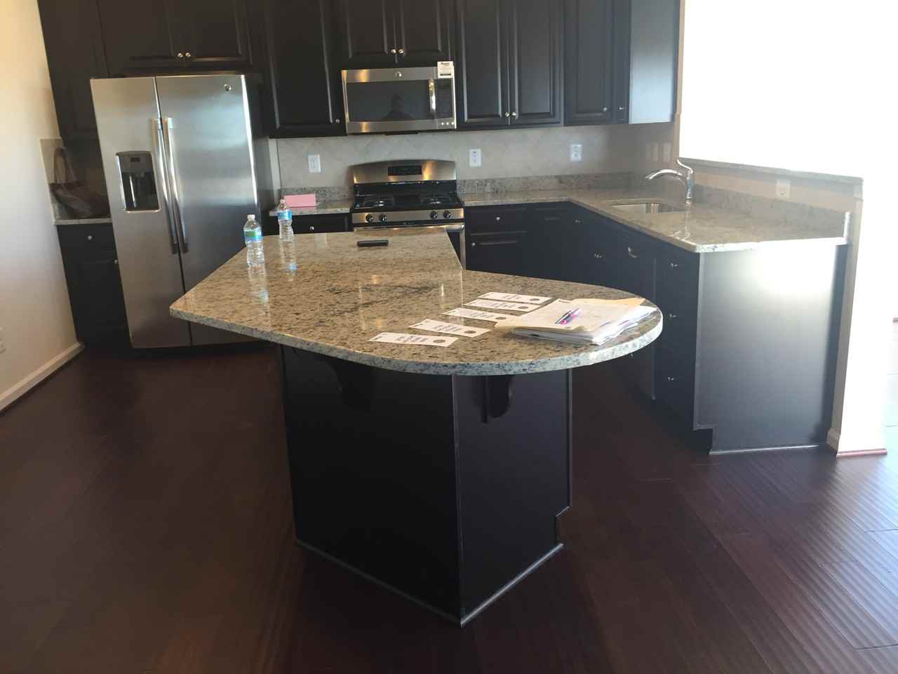 1218 Alta Vista Way - Photo 3 of 35