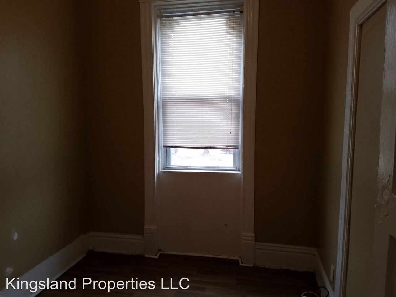 5186 Kensington Ave - Photo 3 of 15