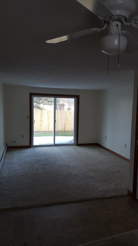 381-385 Pine Street - Photo 2 of 5