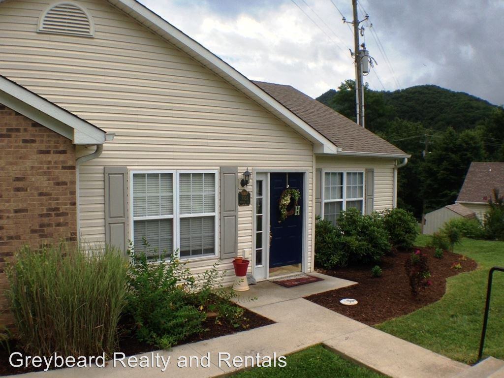 102 Kerlee St - Photo 2 of 13