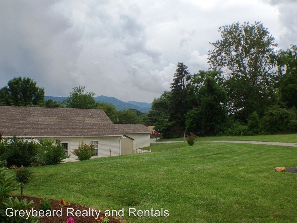 102 Kerlee St - Photo 3 of 13