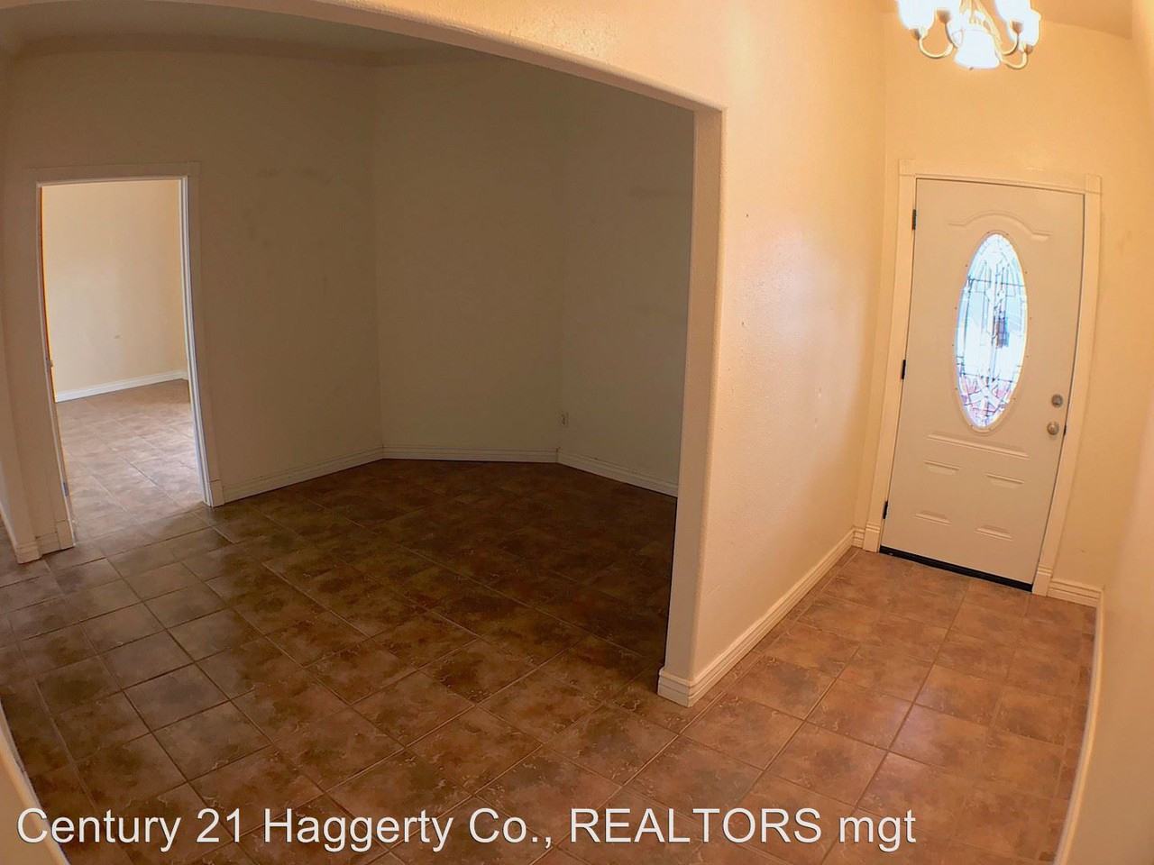 14801 May Cir - Photo 2 of 13