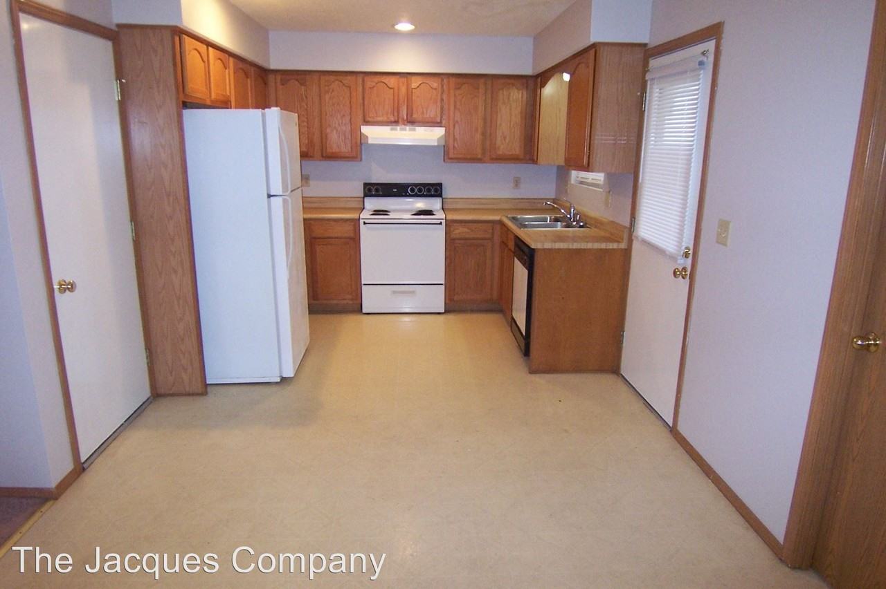 126-128 W Terrace Ct - Photo 3 of 3