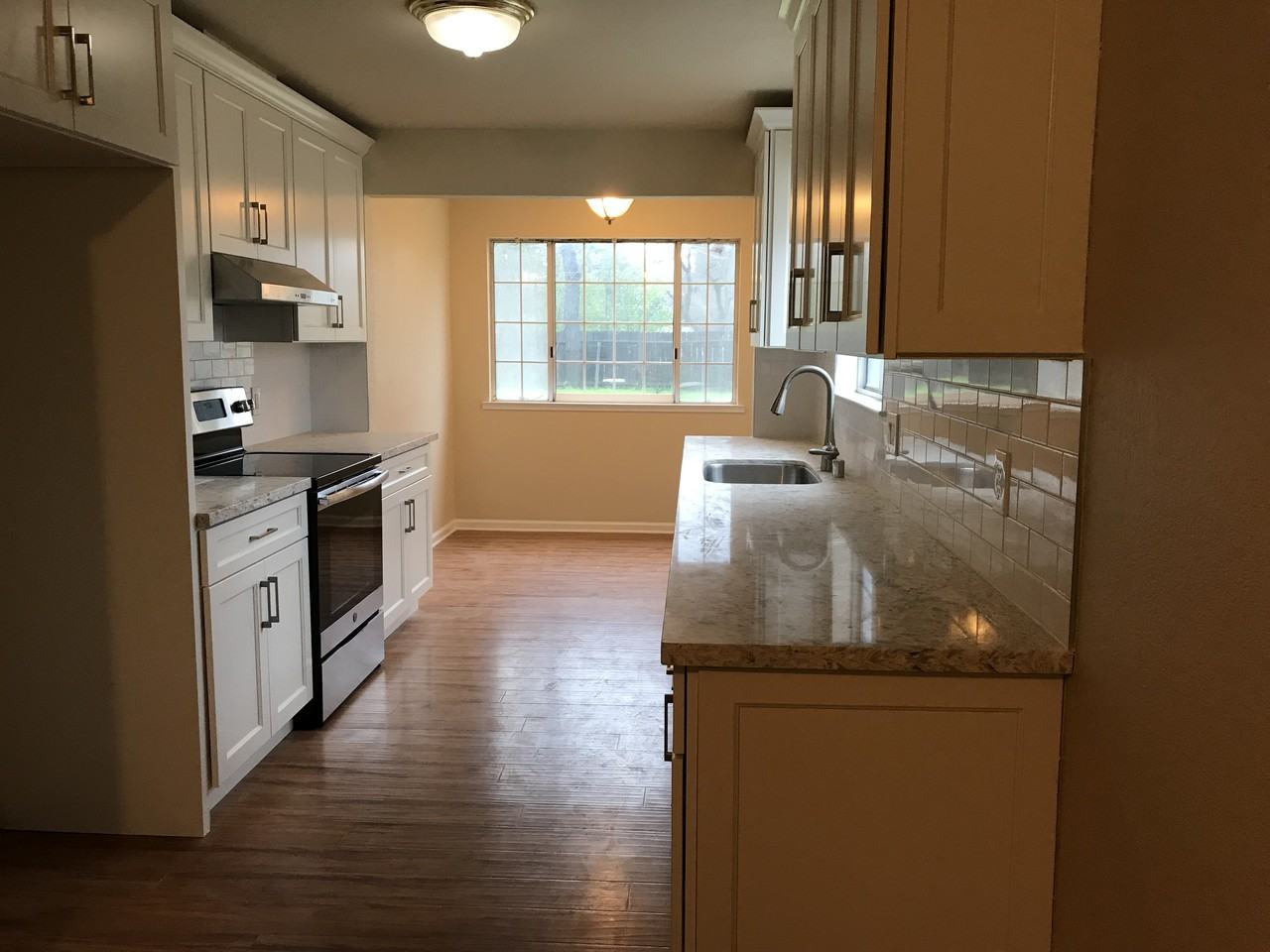 6939 Laurel Oak Way - Photo 2 of 7