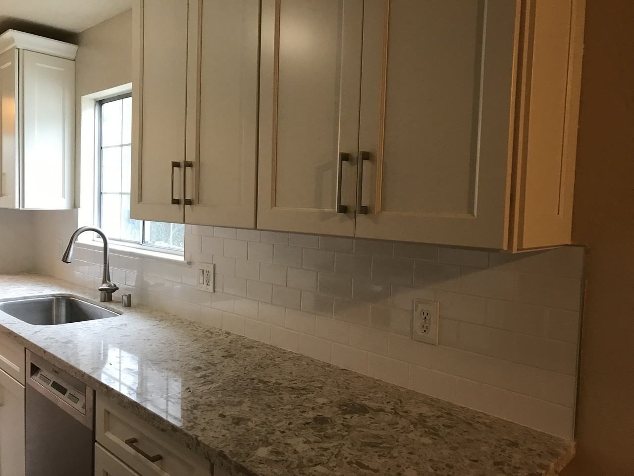 6939 Laurel Oak Way - Photo 3 of 7