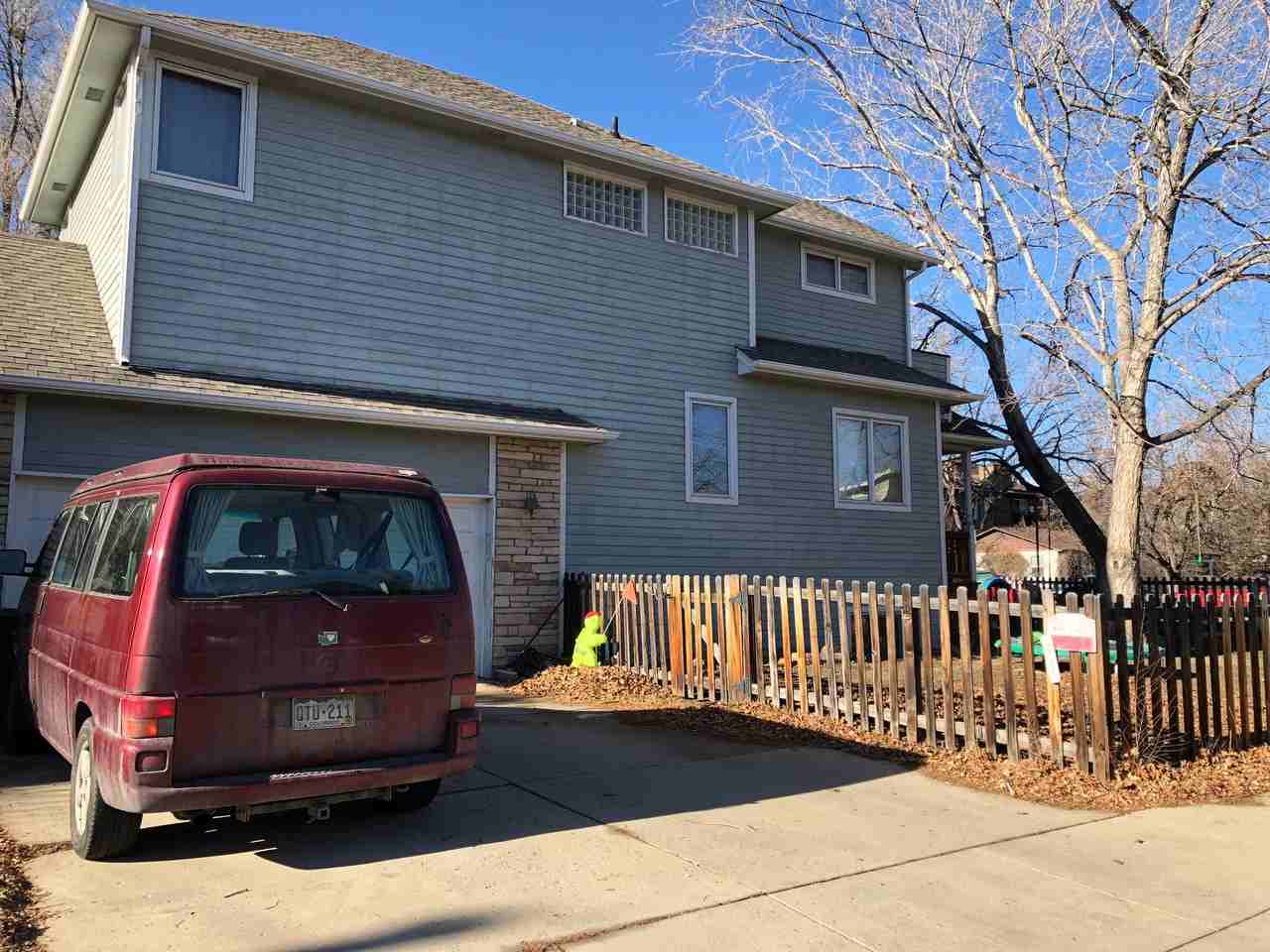 2140 Walnut St - Photo 3 of 13