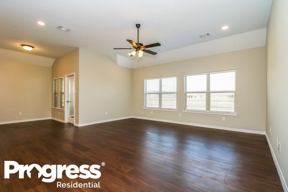 7501 Harbor Dr - Photo 2 of 17