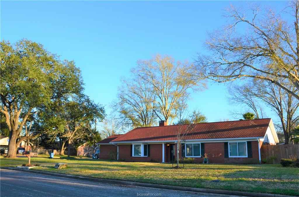 914 Gibbs St - Photo 2 of 30