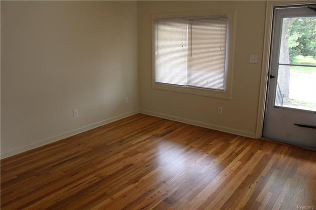 14640 Michels St - Photo 3 of 8