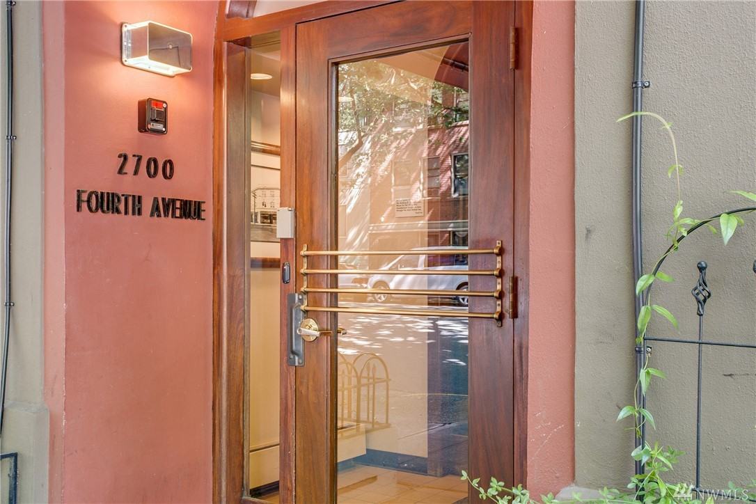 2700 4th Ave - Photo 2 of 26