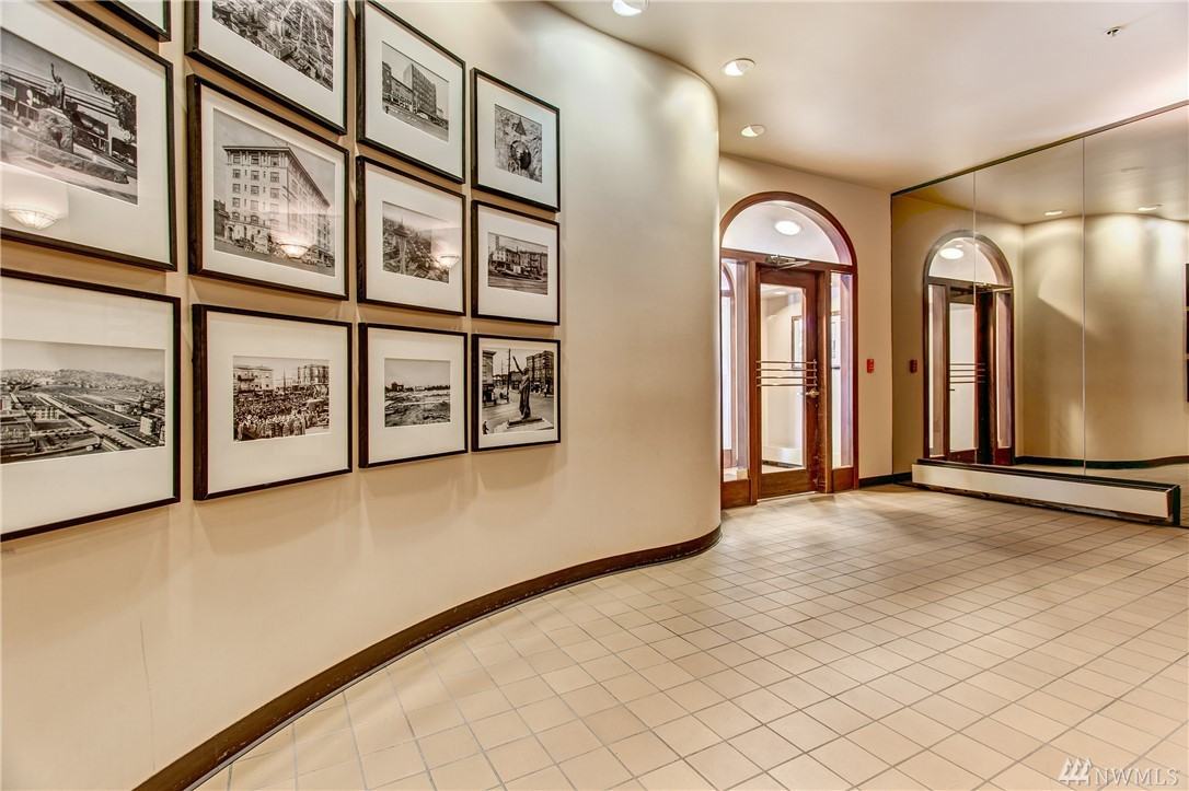 2700 4th Ave - Photo 3 of 26