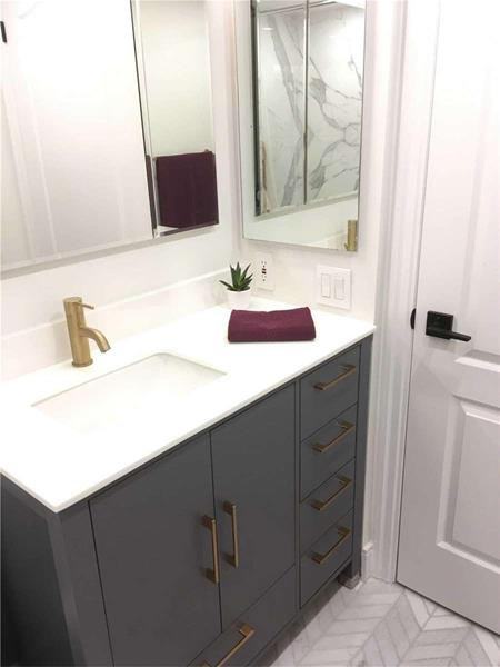 2121 Lake Shore Boulevard West #0501